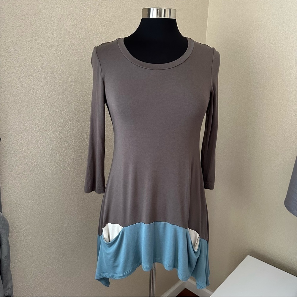 LOGO Lori Goldstein Jersey Knit Grey Blue Top Size XS